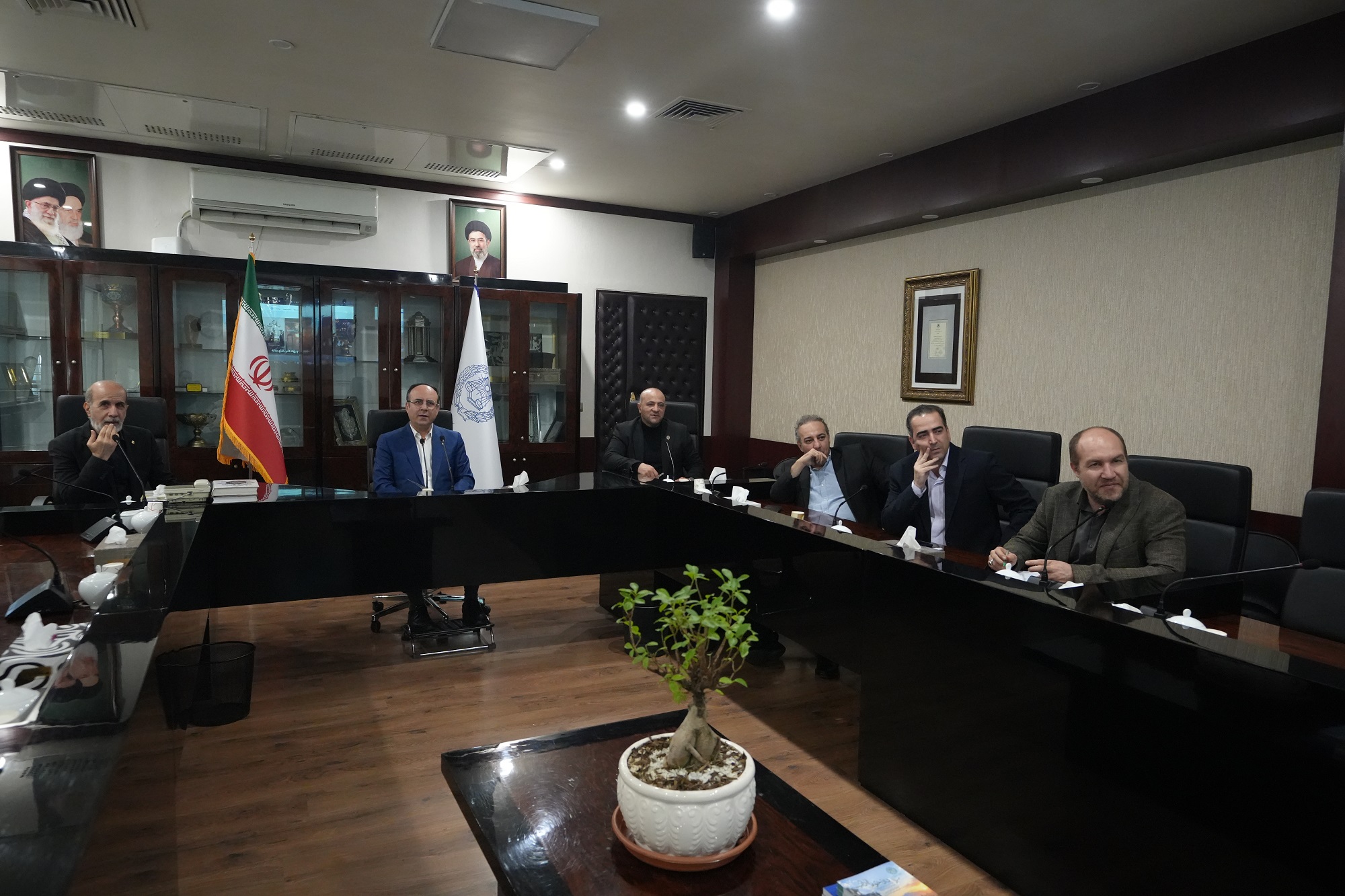 رونمایی از وب‌سایت جدید کانون وکلای دادگستری مرکز